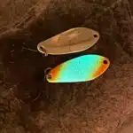 Mit UV Licht angestrahlter Antem Dohna ähnlicher Spoon in Glow Orange LT31