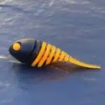Club Nyashki Jack in Orange Schwarz auf Schieferplatte