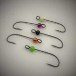 Mit farbigen Tungstenperlen montierte Vanfook Spear Hooks