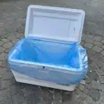 Kuehlbox mit eingelegtem Seitenfaltenbeutel